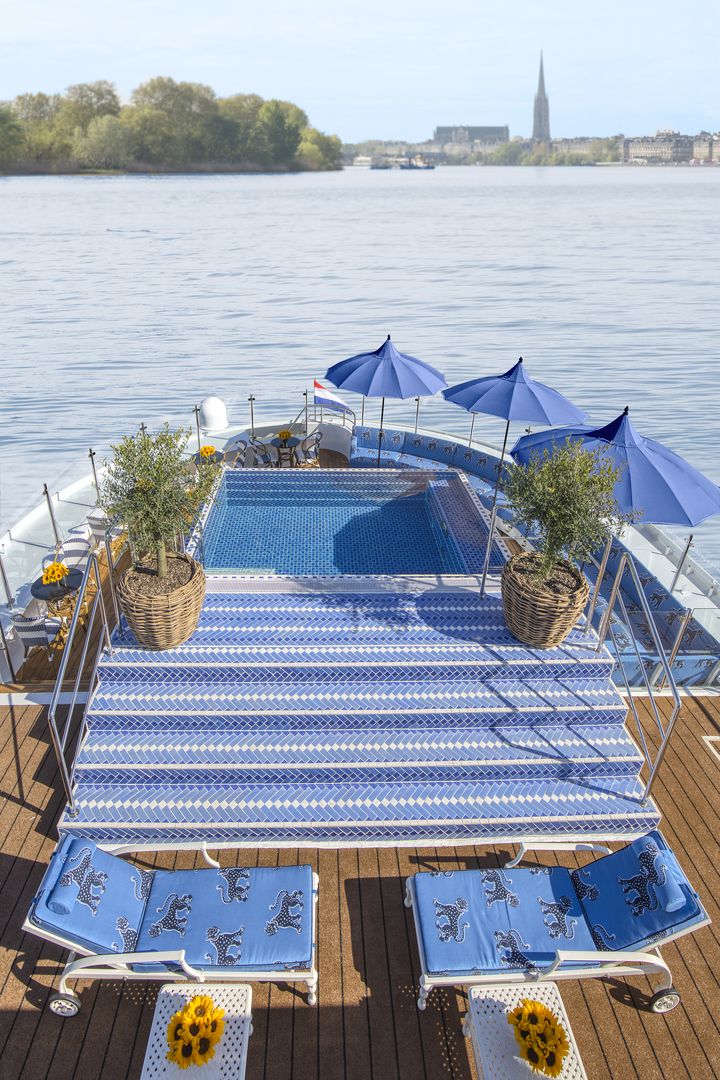 Uniworld Boutique River Cruises - S.S. Bon Voyage - Pool Sun deck1.jpg